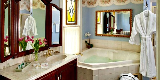 Virginia Jacuzzi® Suites - Excellent Romantic Vacations