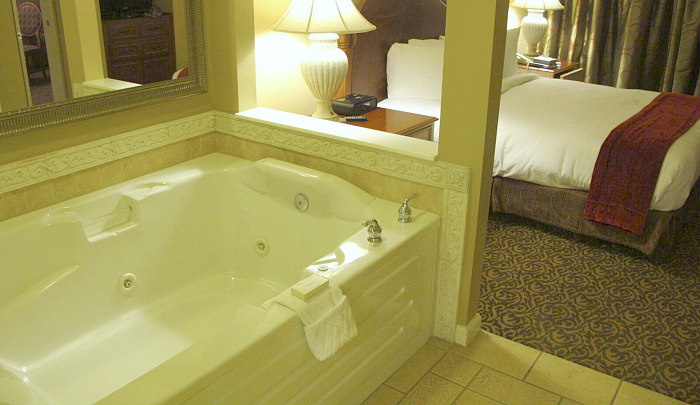 hotels with private hot tubs in room