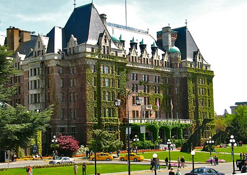 Victoria BC Romantic Hotels – Small Inns, Honeymoon Suites & more